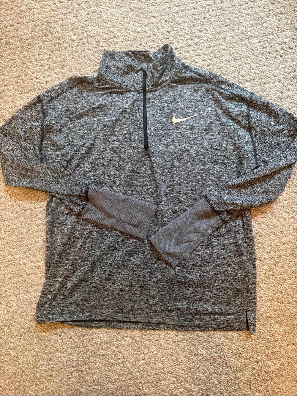 Nike women’s Gray Quarter-Zip Pullover Jacket